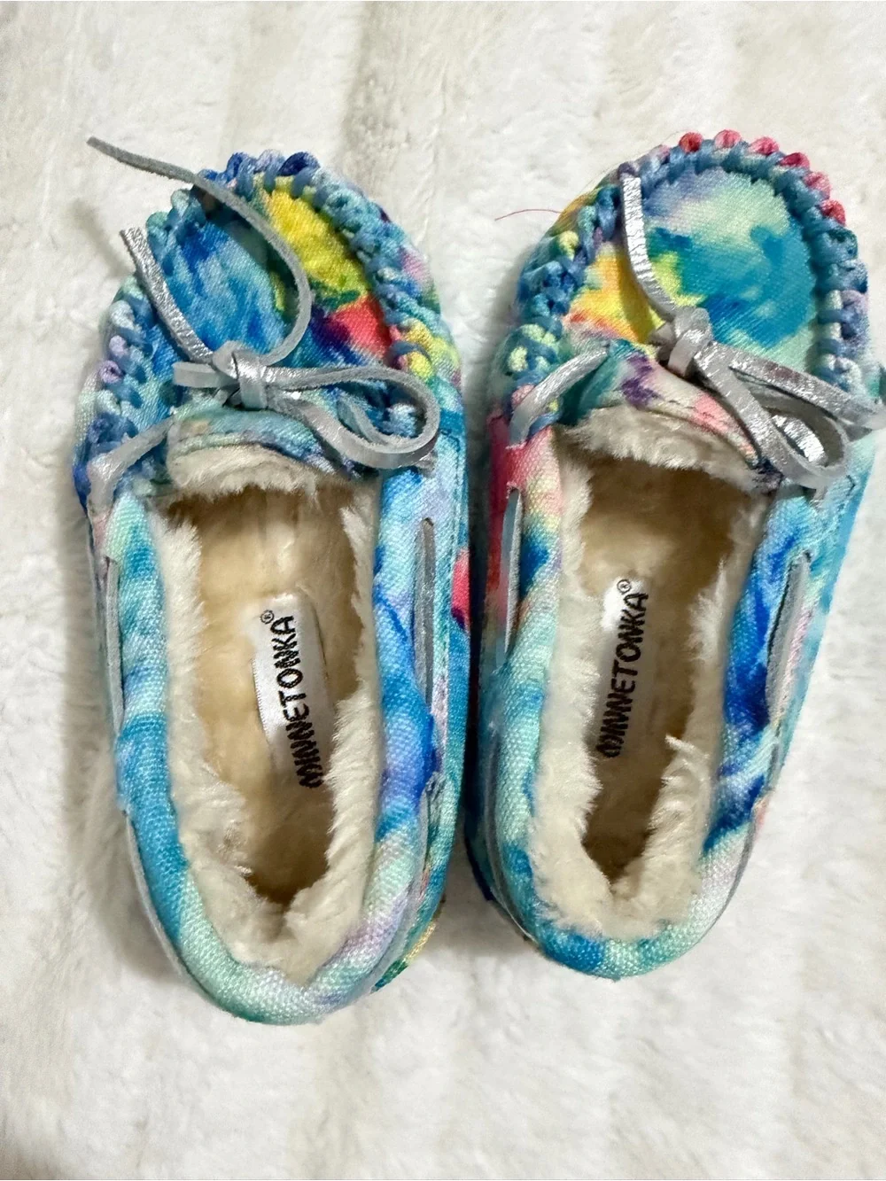 Minnetonka Multi-Color Tie-Dye Faux Fur Lined Moccasins Size Kids 8
